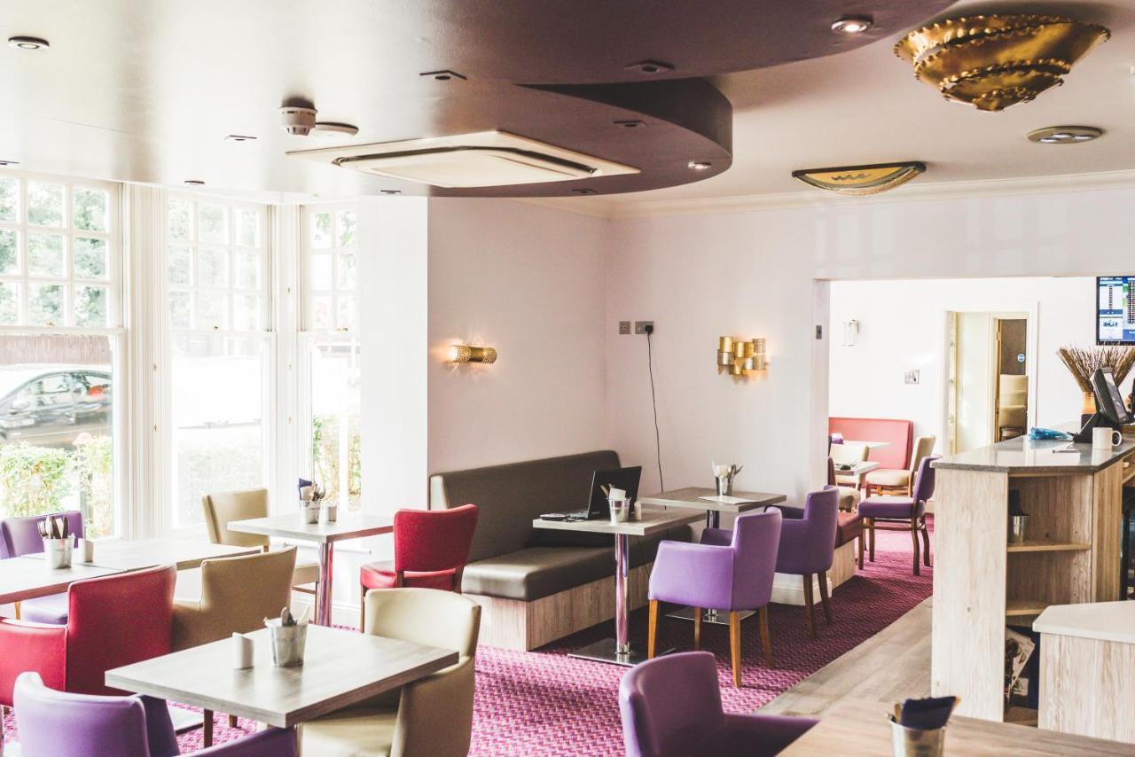 The Queensgate Hotel ピーターバラ エクステリア 写真